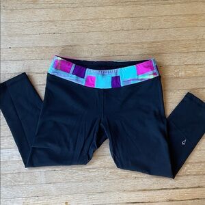GUC ivivva by Lululemon cropped reversible leggings